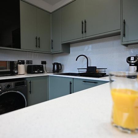 Luxury Two Bed Apartment - Cardiff City Centre Exterior photo